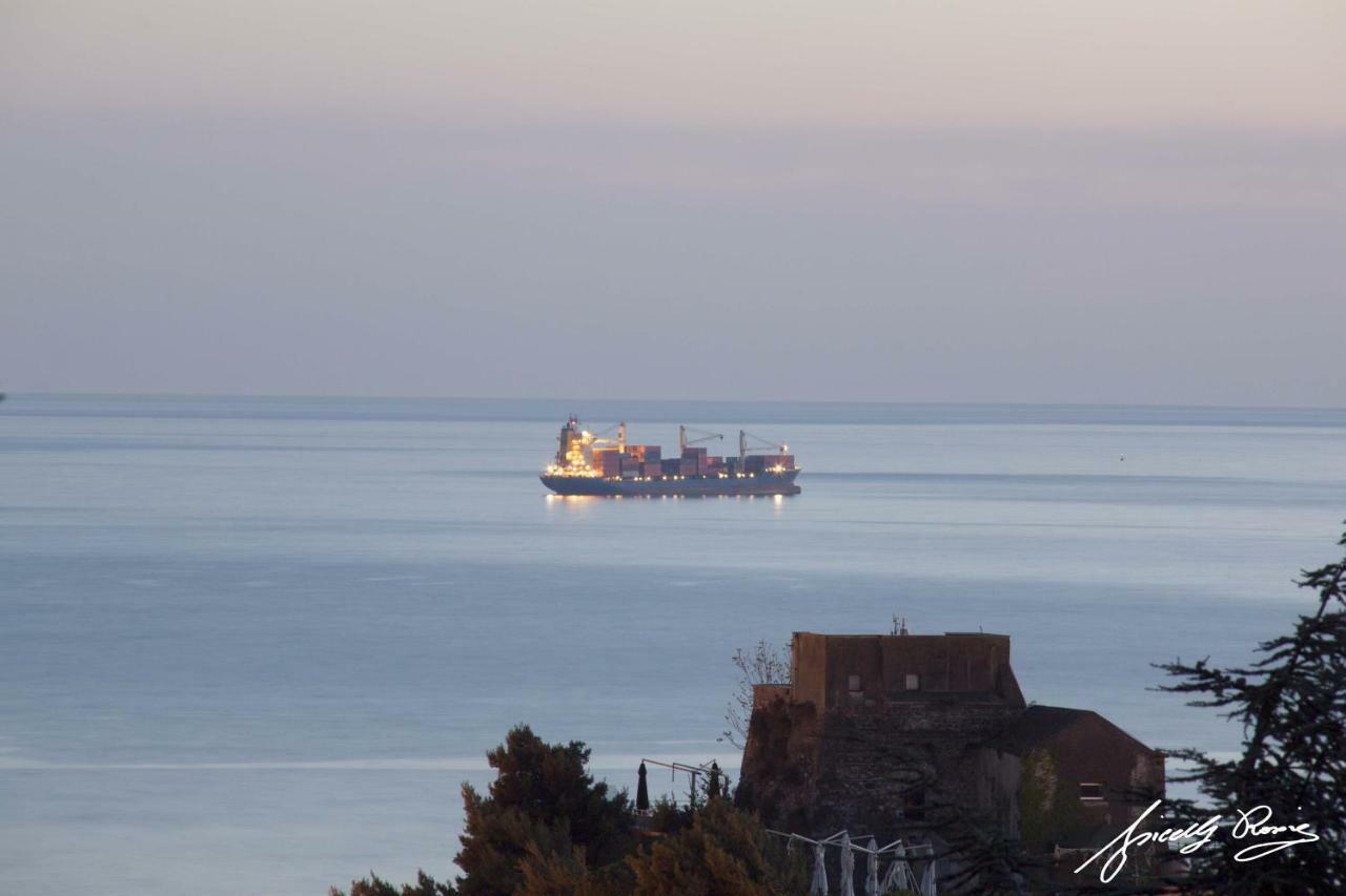 Le ginestre Bed and Breakfast Salerno Esterno foto